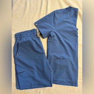 FIGS women’s scrub set, technical collection, size large